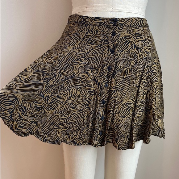 UOutfitters button up flared skirt. Never worn. - Picture 2 of 4